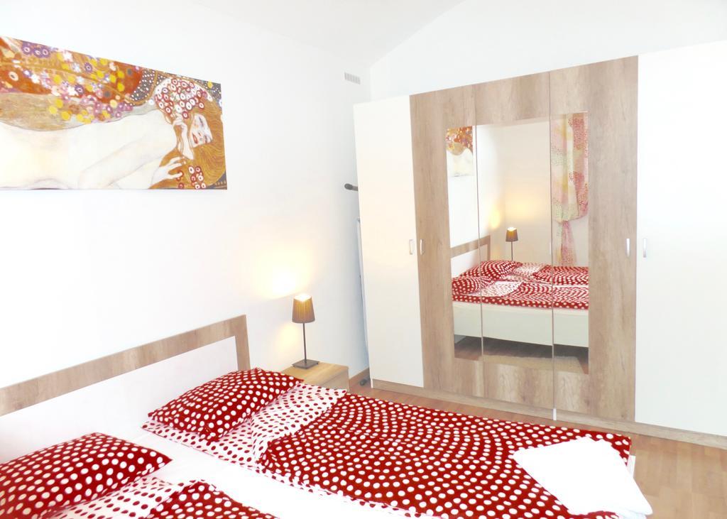 Old Town Apartments براغ المظهر الخارجي الصورة
