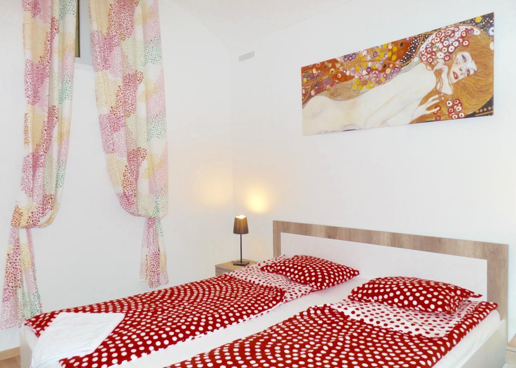 Old Town Apartments براغ المظهر الخارجي الصورة